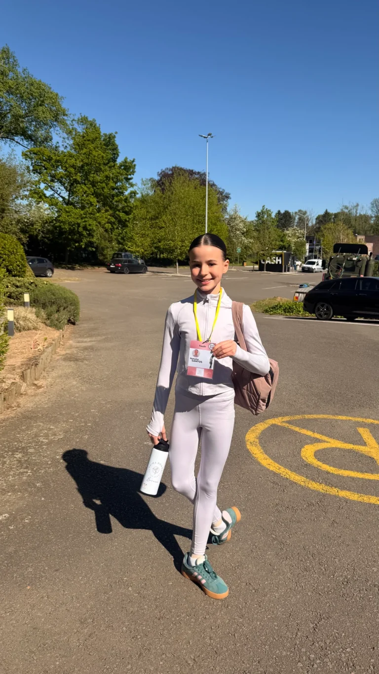 Награди и международни стипендии от International Ballet Competition Belgium — снимка
