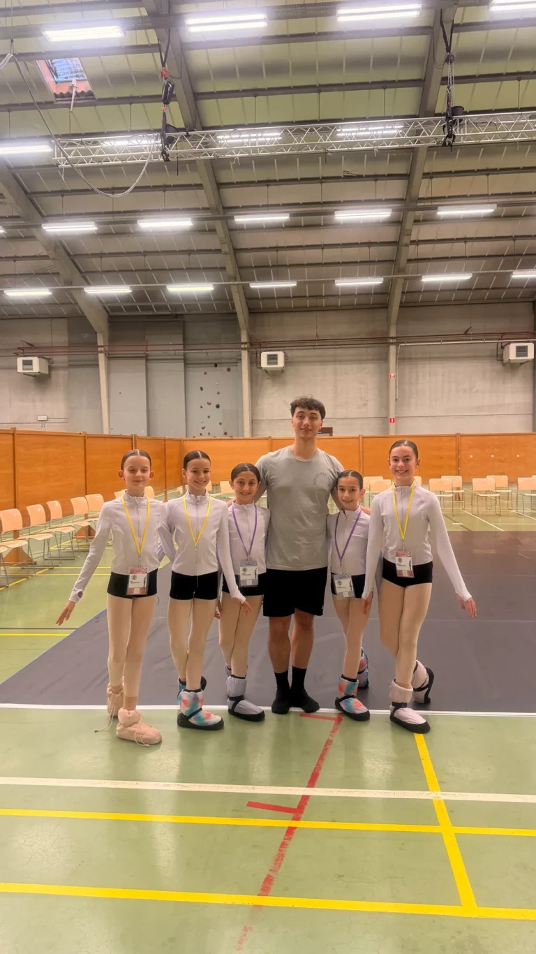 Награди и международни стипендии от International Ballet Competition Belgium — снимка