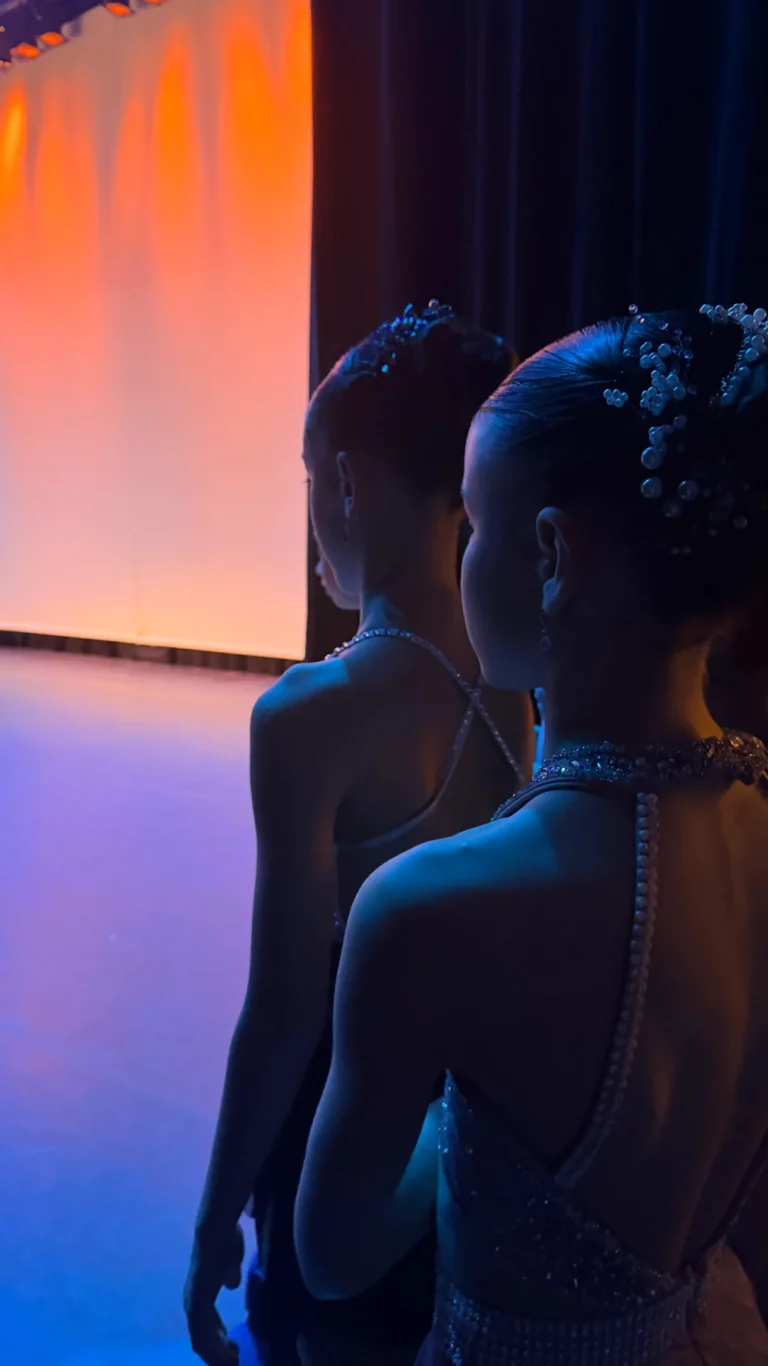 Награди и международни стипендии от International Ballet Competition Belgium — снимка